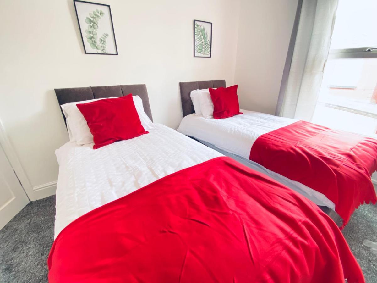 3 Bed Anfield House Close To Lfc Villa Liverpool Bagian luar foto